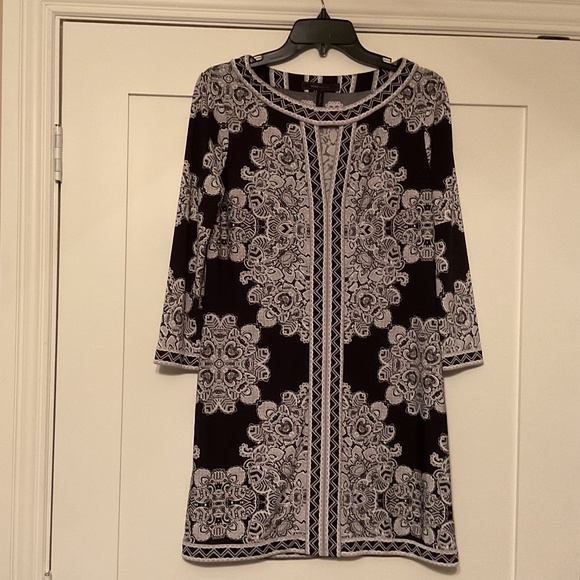 BCBGMAXAZRIA  Black Gray and White Shift Dress - Picture 1 of 4